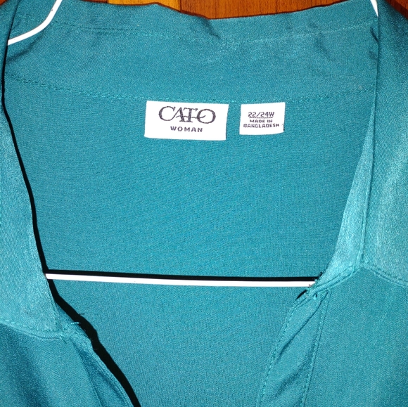 Teal blouse with rhinestone buttons - Picture 3 of 3